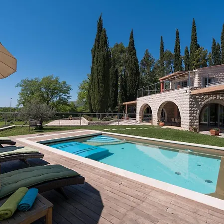 Agava, Konavle Груда